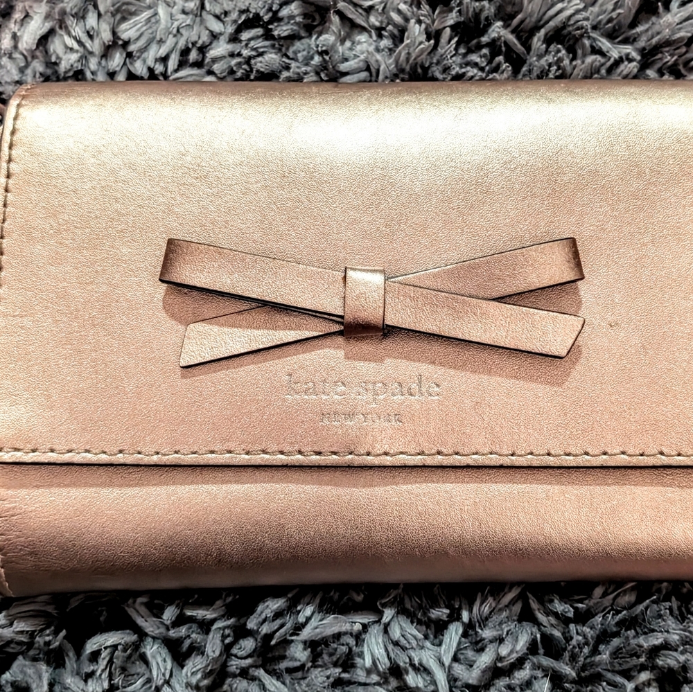 Kate Spade Rose Gold Wallet